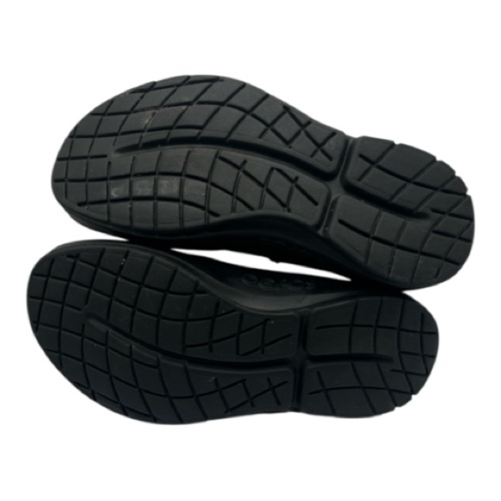 OOFOS  OOmg EEZE Black Slip-On Recovery Shoes - Picture 6 of 7